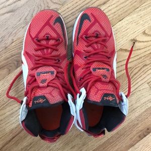 Nike Lebron 13 size 9.5 us